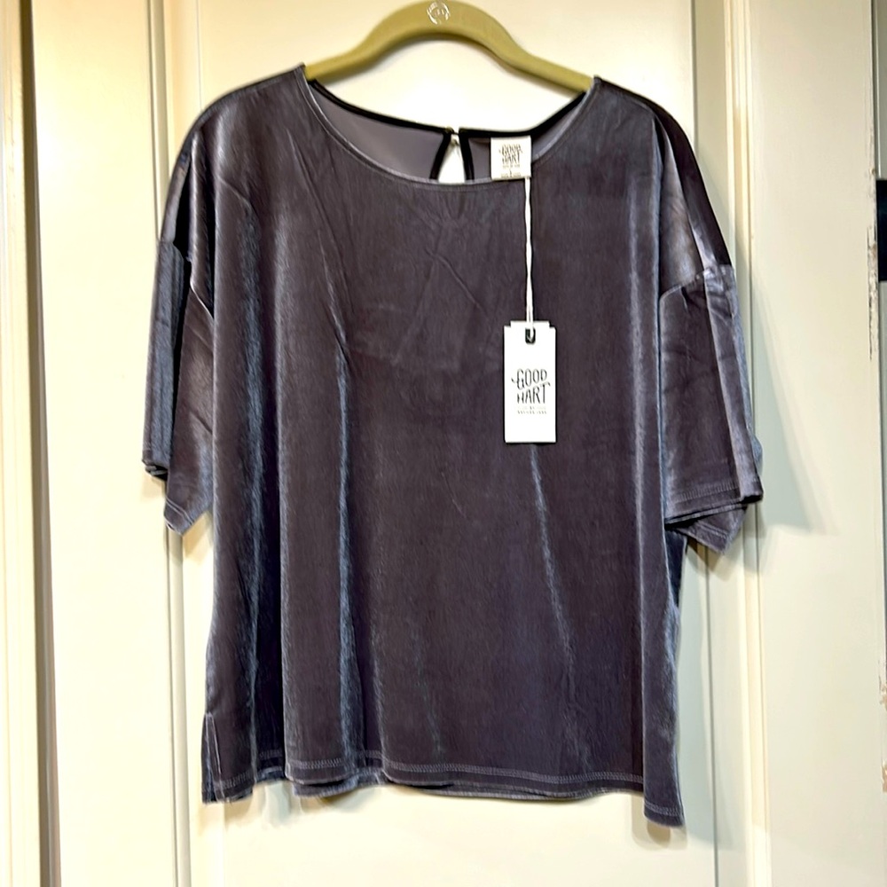 Good Hart Top by Matilda Jane - Size women’s Large. NWT